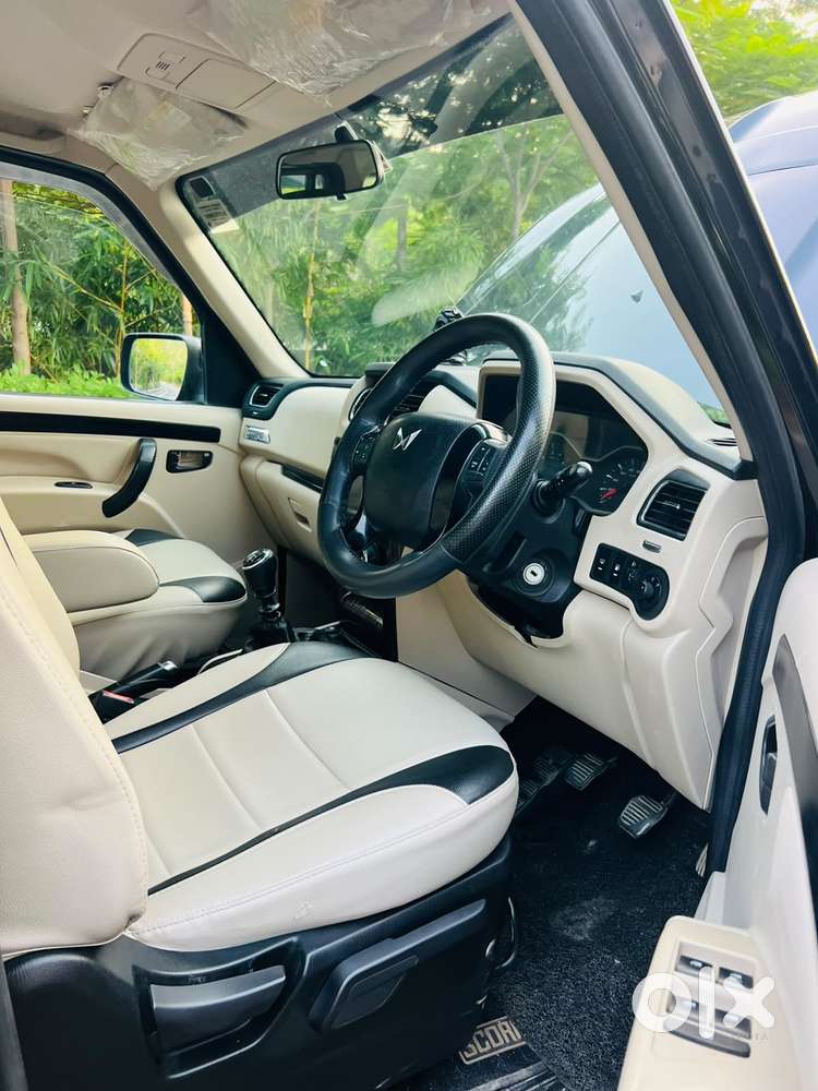 Mahindra Scorpio Classic 2.2 S 11 Mt 7 Str, 2022, Diesel