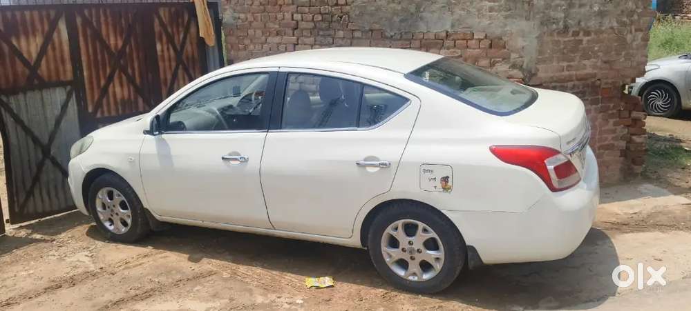 Renault Scala Rxl Petrol 2013