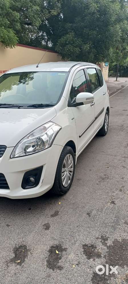 Maruti Suzuki Ertiga 1.5 Vxi, 2014, Petrol