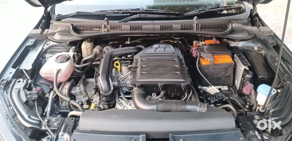 Skoda Slavia Ambition 1.0l Tsi At, 2022, Petrol