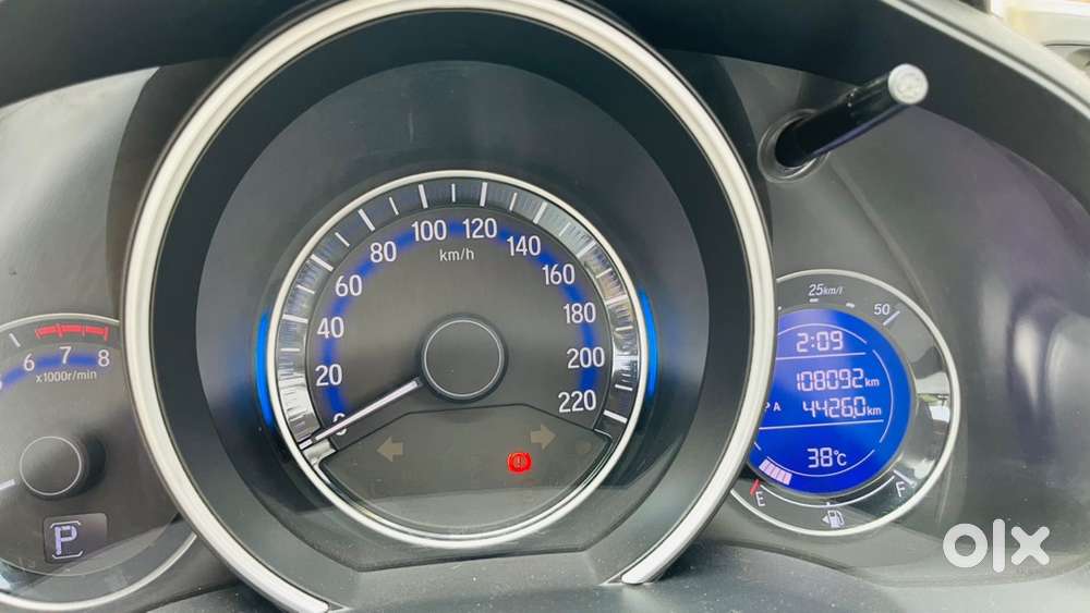 2015 Honda Jazz V Petrol Automatic