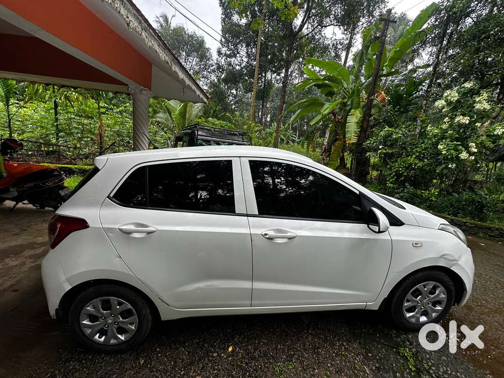 Hyundai Grand I10 2014 Diesel 110000 Km Driven