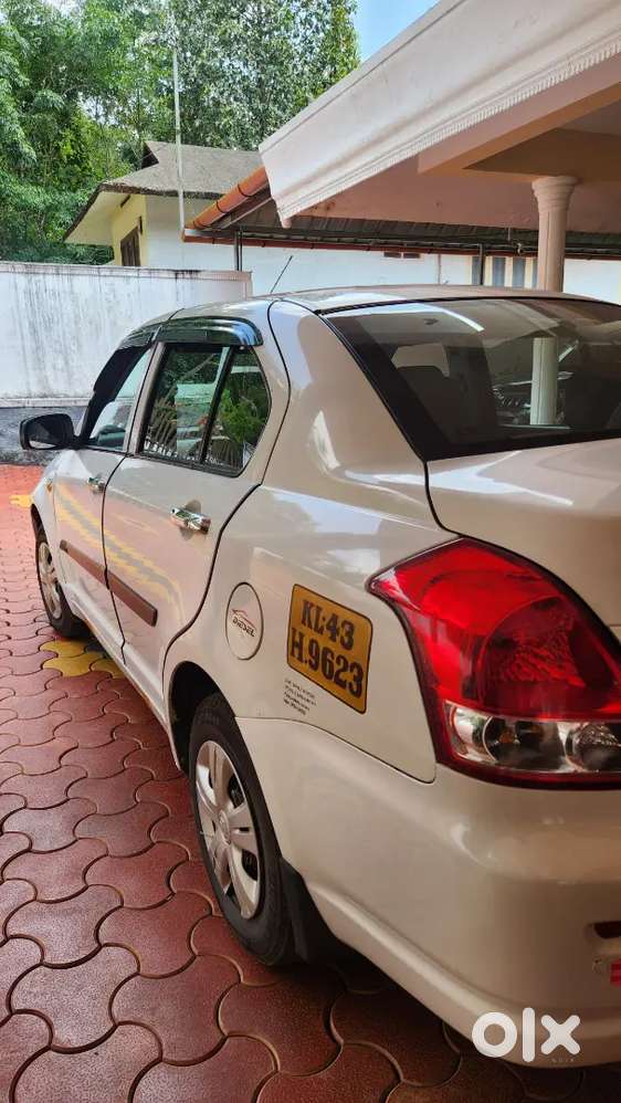 Good Condition Neat Vehicle Average Tyre Four Power Windows