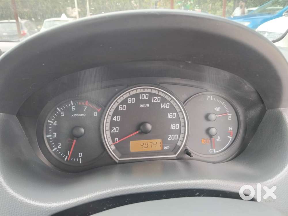 Maruti Suzuki Swift Vxi 1.2 Abs Bs-iv, 2011, Petrol