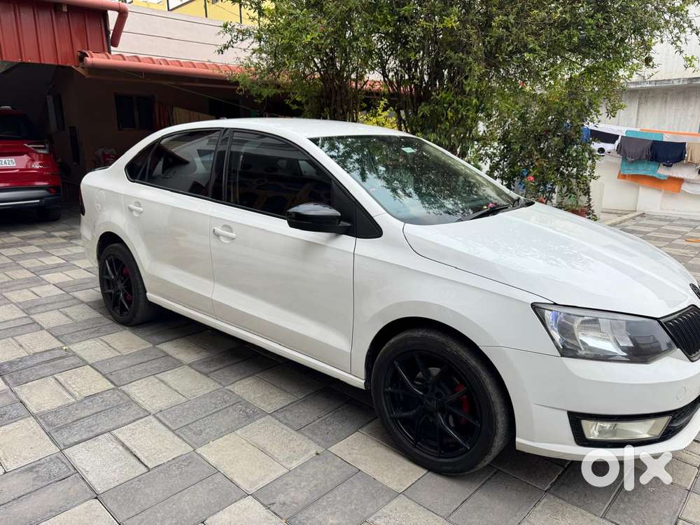 Skoda Rapid 1.0 Ambition Tsi At, 2020, Petrol