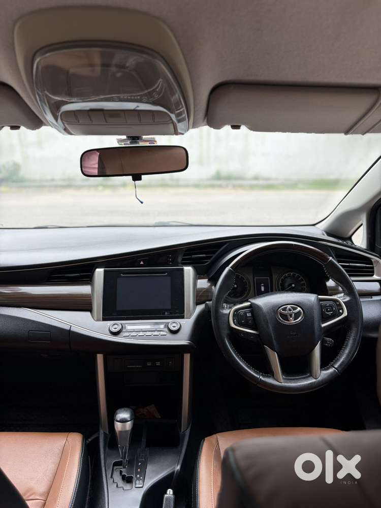 Toyota Innova Crysta 2.7 Zx At, 2017, Petrol