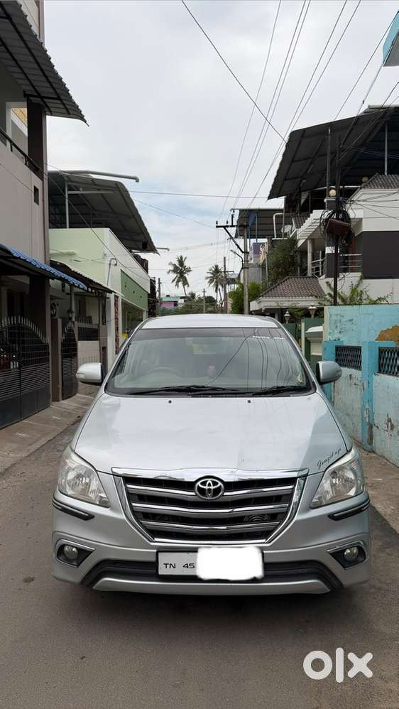 Toyota Innova 2014