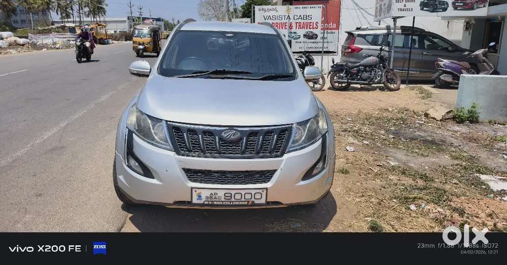 Mahindra Xuv500 2015 Diesel 142000 Km Driven