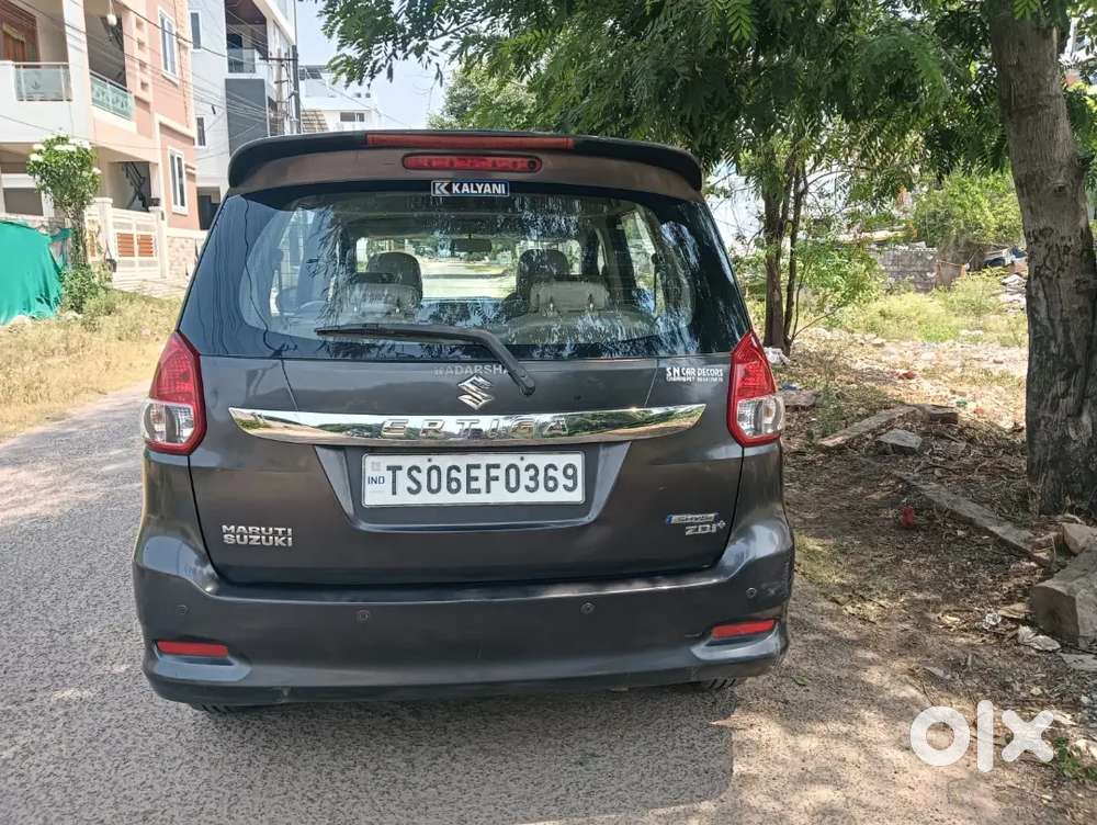 Maruti Suzuki Ertiga 2016 Diesel 106000 Km Driven