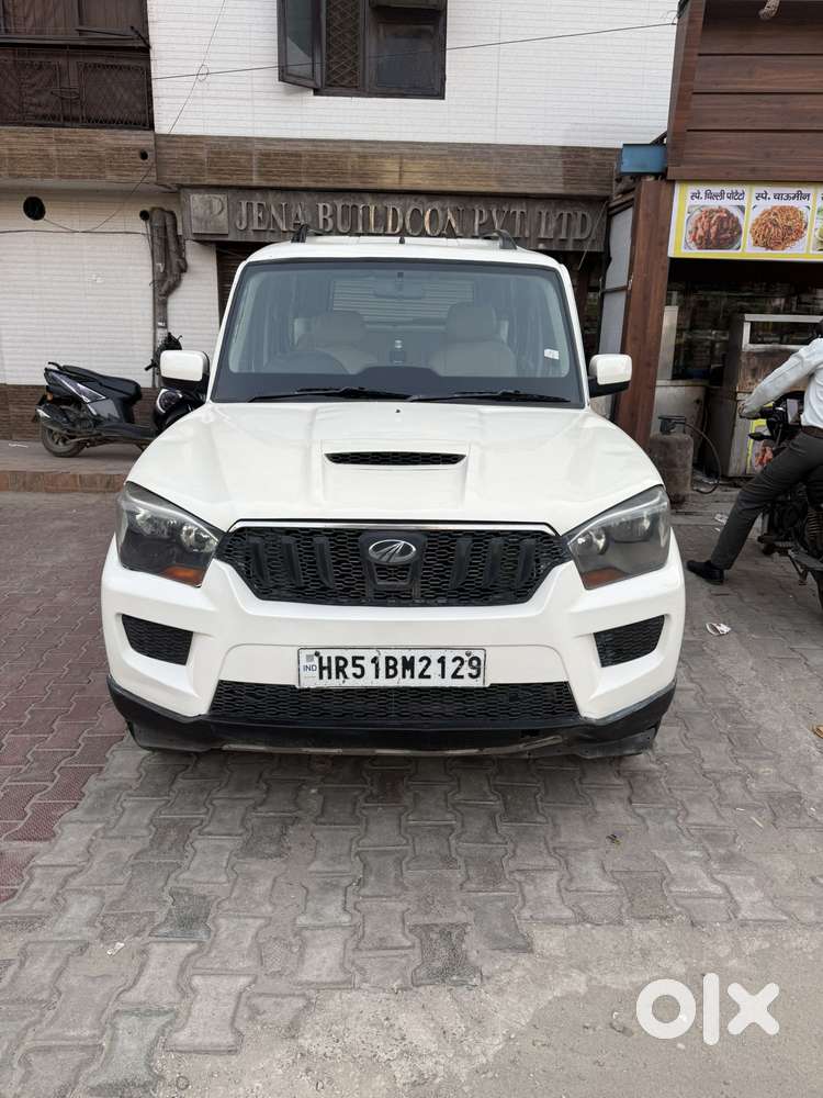 Mahindra Scorpio S6 Plus, 2017, Diesel