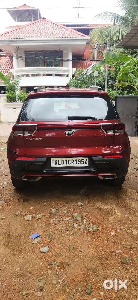 Doctor Owned Kia Sonet Full Option Petrol Automatic