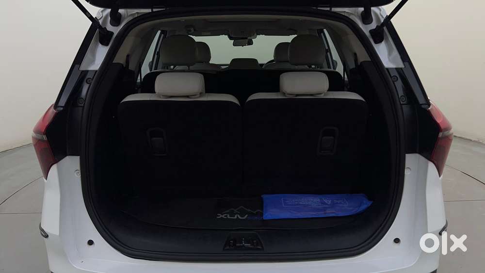 Mahindra Xuv700 2.2 Ax 7 Diesel At Luxury Pack Str Awd, 2022, Diesel