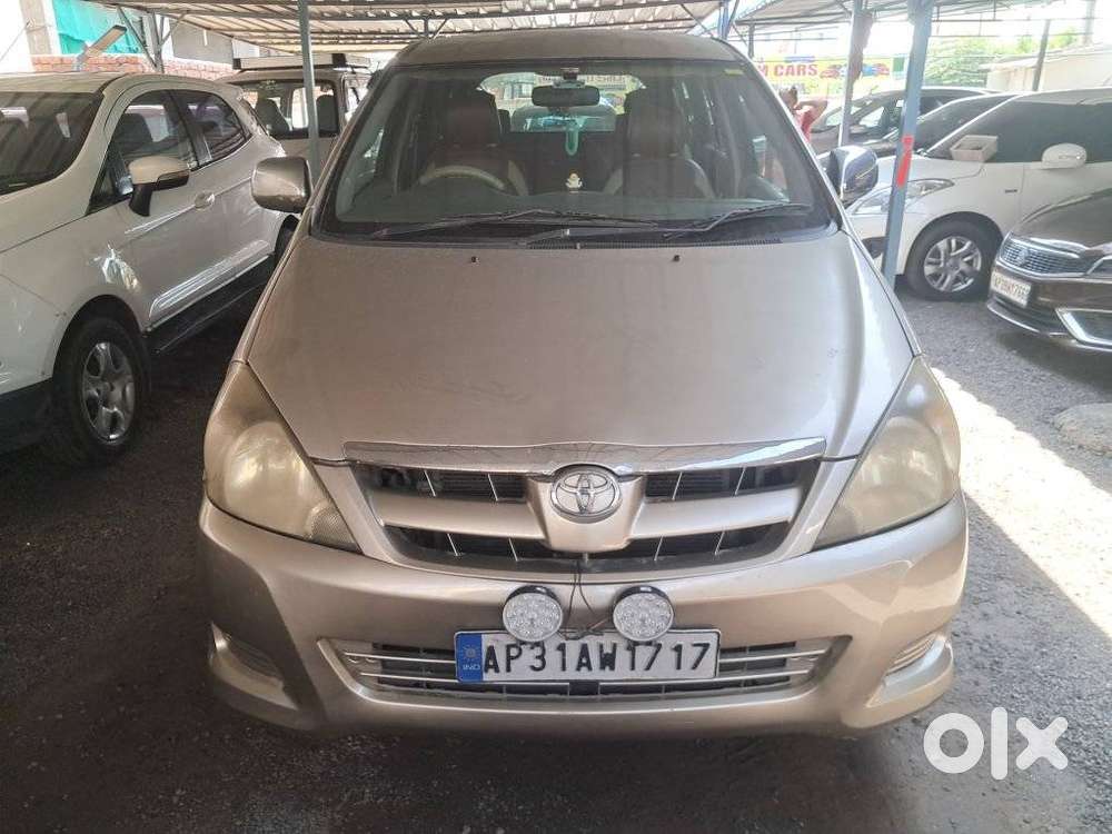Toyota Innova 2.5 V 7 Str, 2007, Diesel