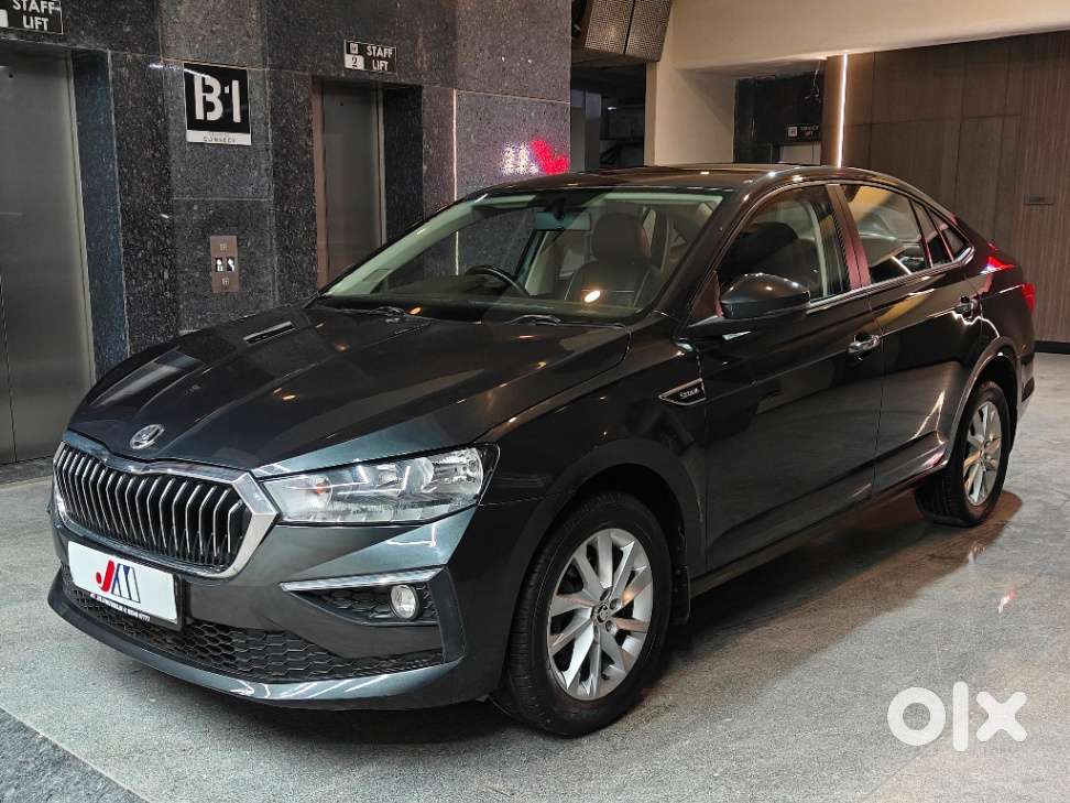 Skoda Slavia 1.0 Ambition Tsi At, 2023, Petrol