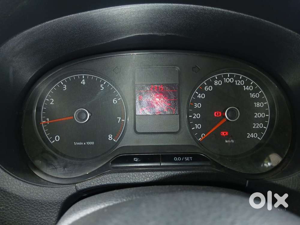 Volkswagen Polo Petrol Highline 1.2l, 2012, Petrol