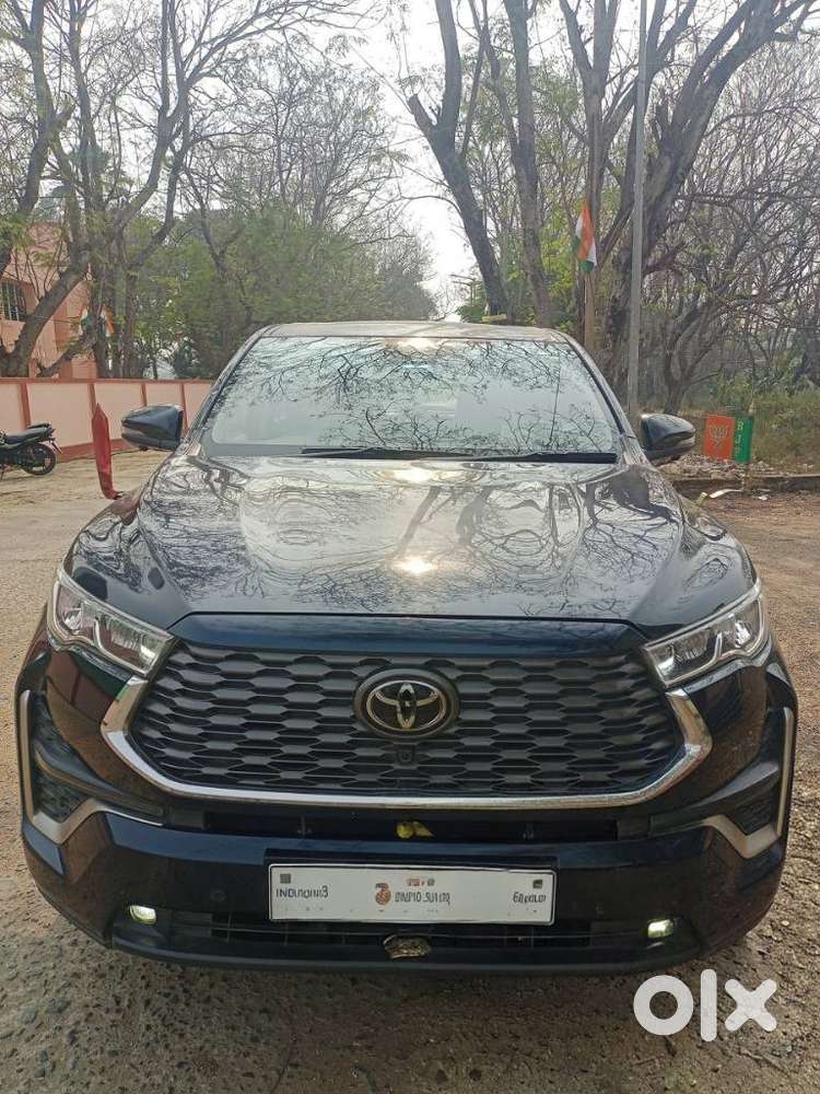 Toyota Innova Hycross 2.0 Zx (o) Hybrid 7 Str, 2024, Petrol