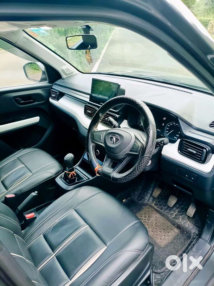 Tata Punch Facelift Pure (o), 2023, Petrol