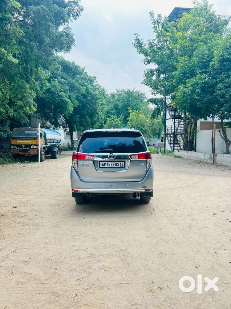 Toyota Innova Crysta 2017