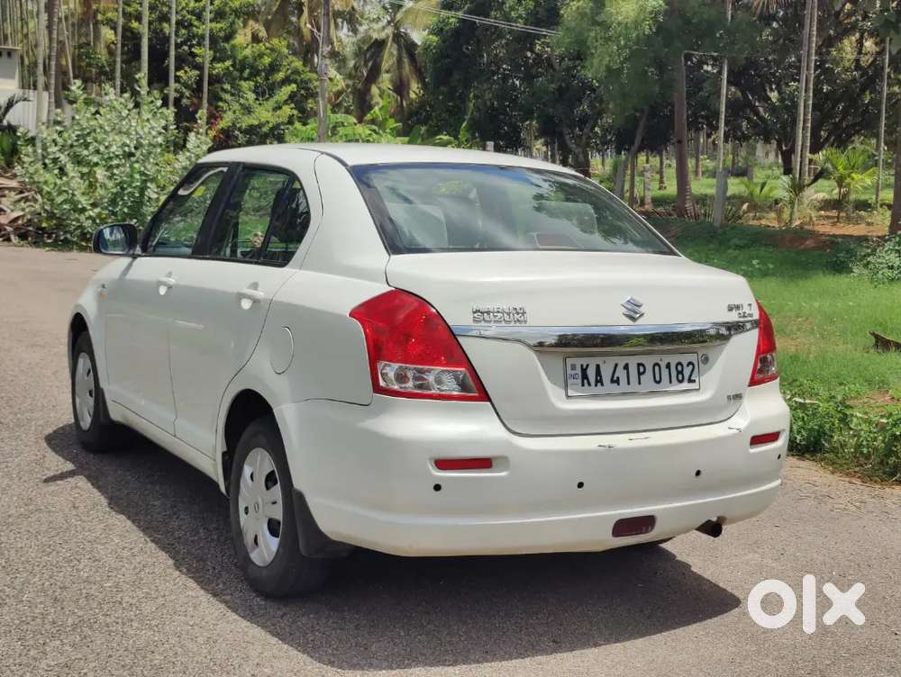 Maruti Suzuki Dzire 2011 Diesel 72000 Km Driven