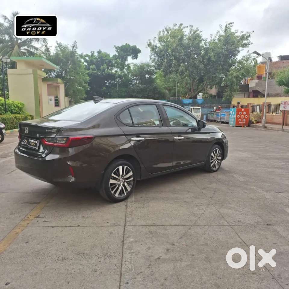 Honda City Zx, 2022, Petrol