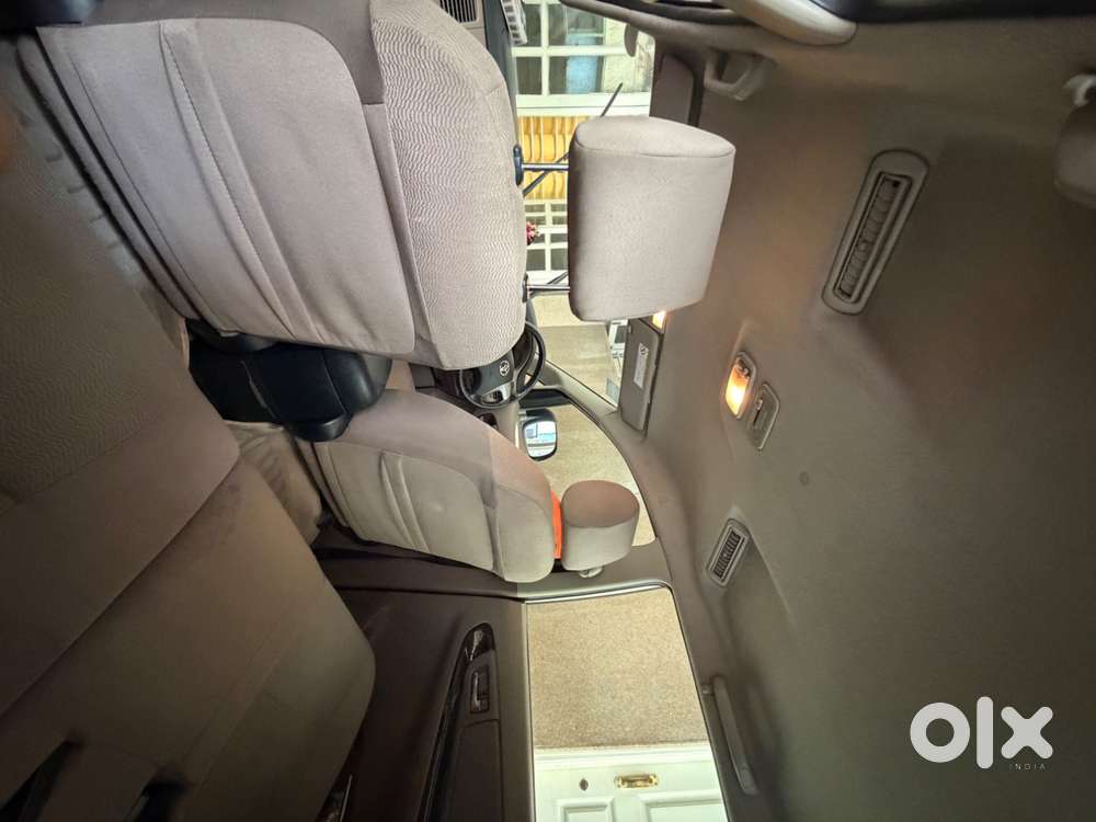 2015 Toyota Innova 2.5 Vx Diesel Manual 8-seater - Good Condition