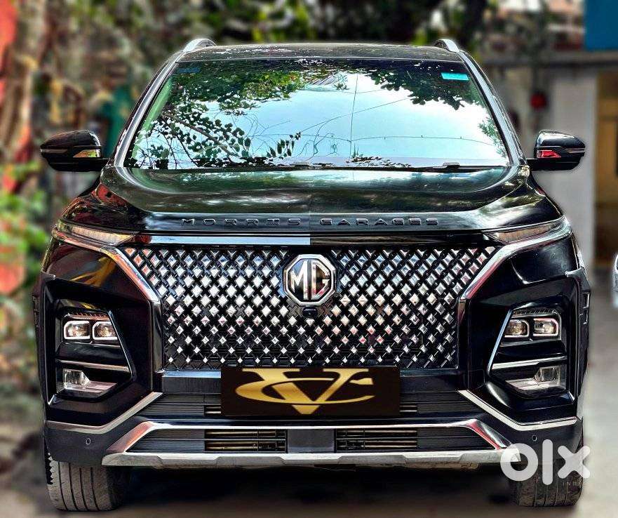 Mg Hector Plus, 2025, Petrol