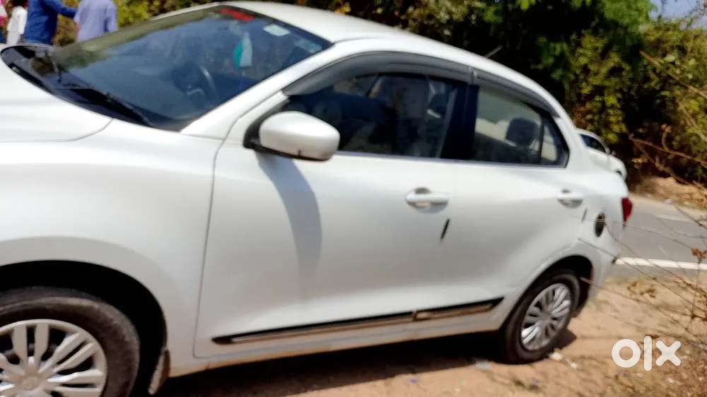 Maruti Suzuki Dzire 2022 Petrol 90000 Km Driven
