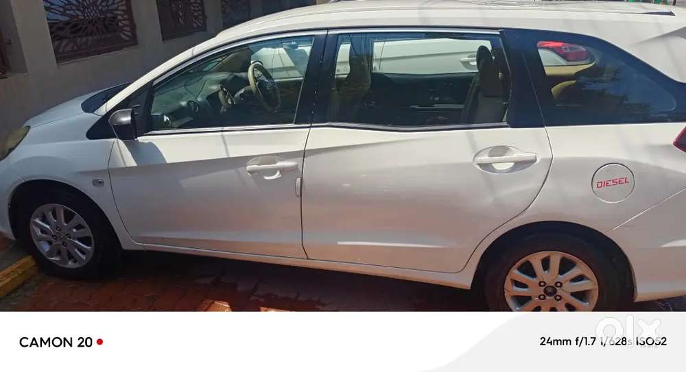 Honda Mobilio Disel Top Model Super Condition