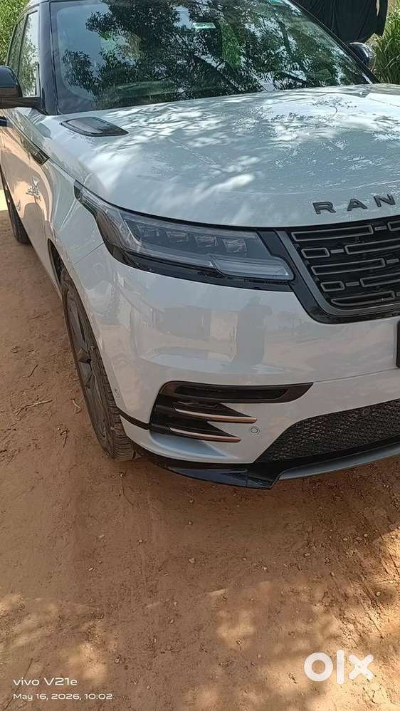Land Rover 2024 Km Driven