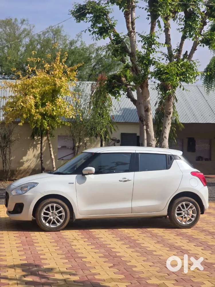 Maruti Suzuki Swift Dzire 2018.  Rare Automatic Model Good Condition