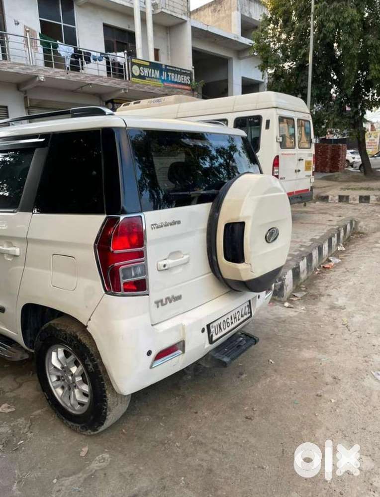 Mahindra Tuv 300 2015 Diesel Well Maintained
