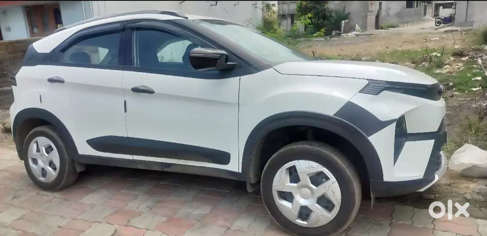 Tata Nexon 2024 Petrol 3729 Km Driven
