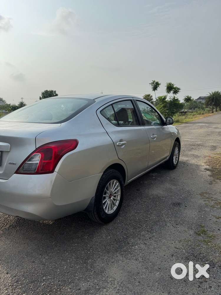 Nissan Sunny Petrol 2014