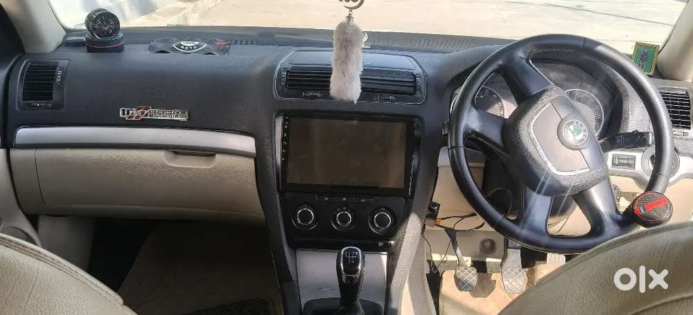 Skoda Laura 2.0 Ambiente 2012