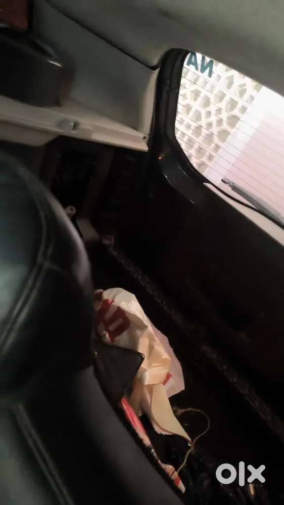 Renault Duster 2014.big Black Alloy Tire.  Dl Number