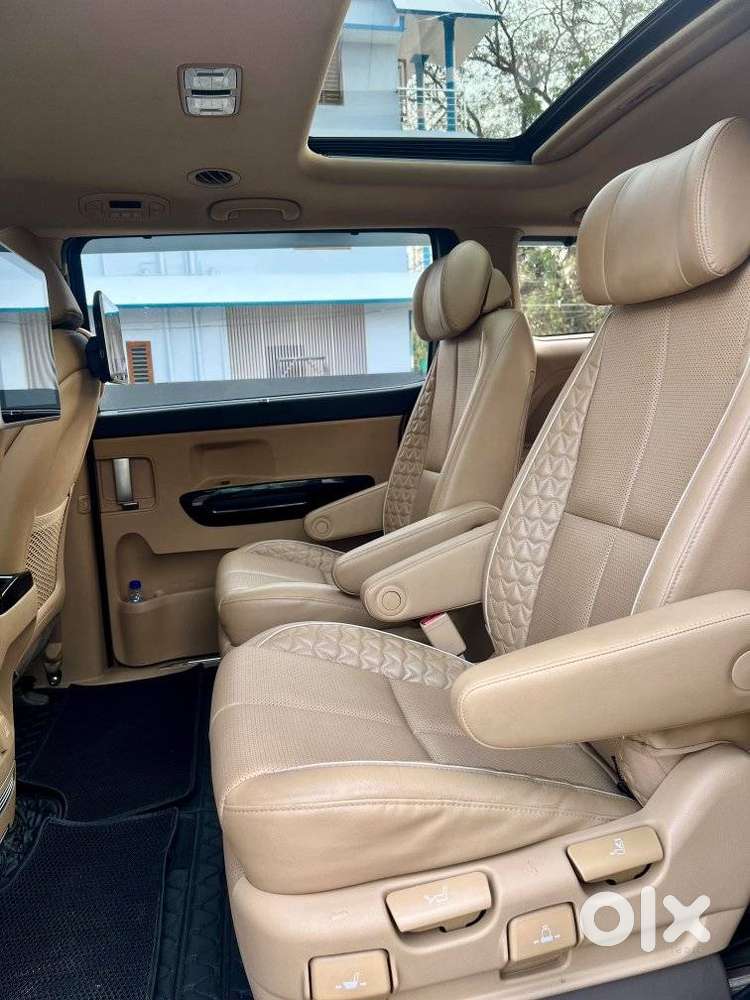 Kia Carnival Limousine Plus 7 Str, 2022, Diesel