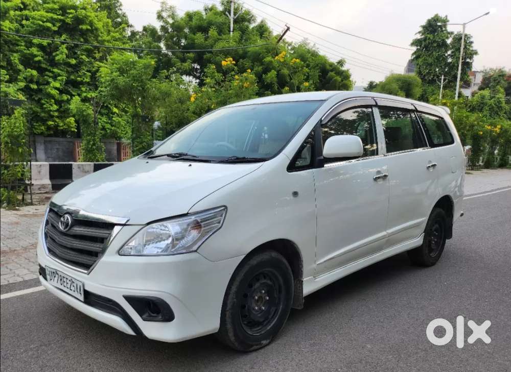 Toyota Innova 2.5 G (diesel) 7 Seater Bs Iv, 2016, Diesel
