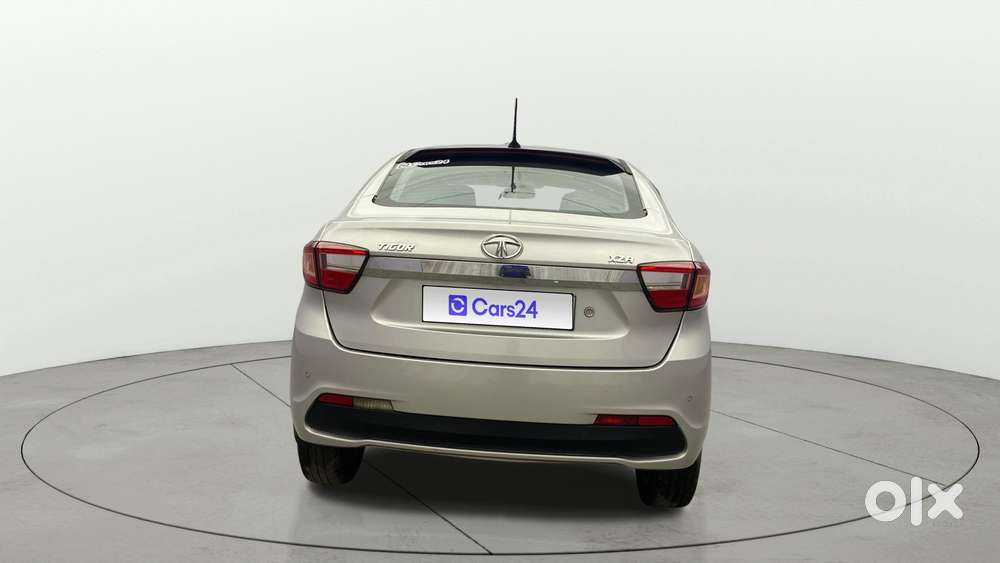 Tata Tigor Xza, 2018, Petrol