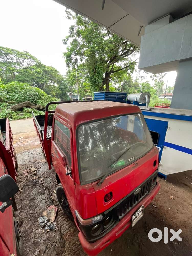 Private Vehicle    New Paper
