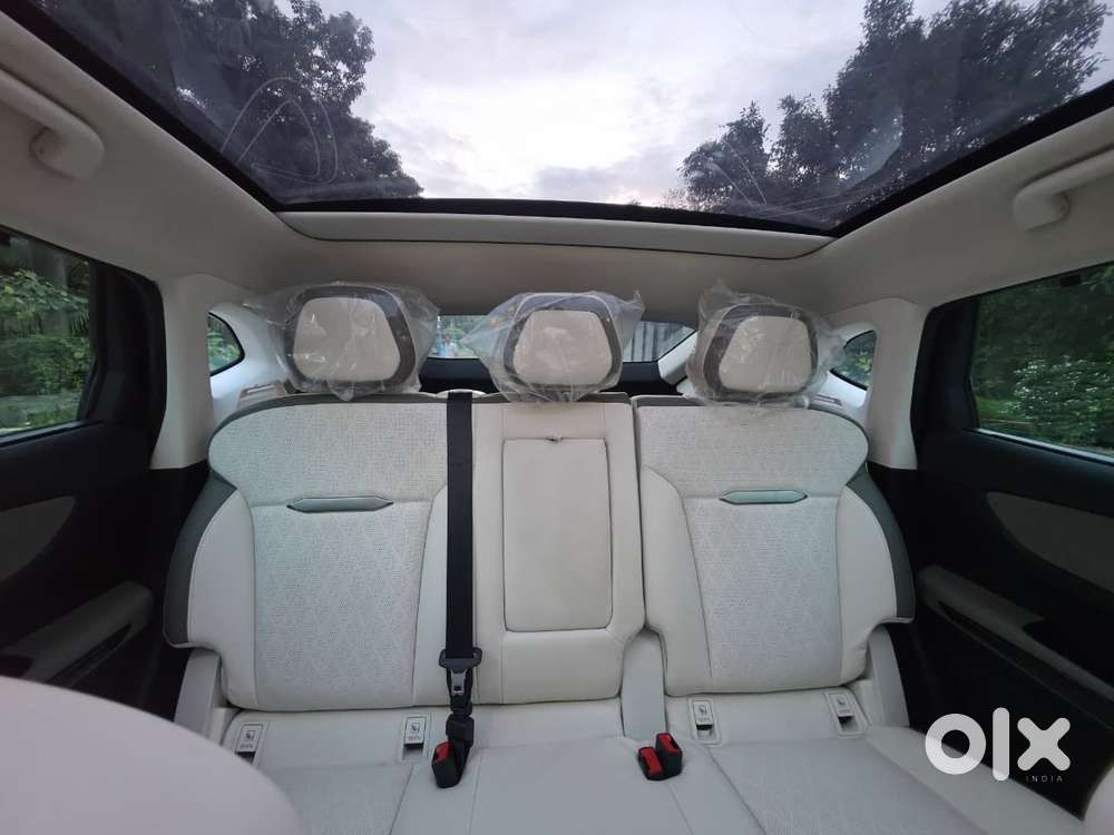 Mahindra Xev 9e Pack Three (top Model), 2025, Electric