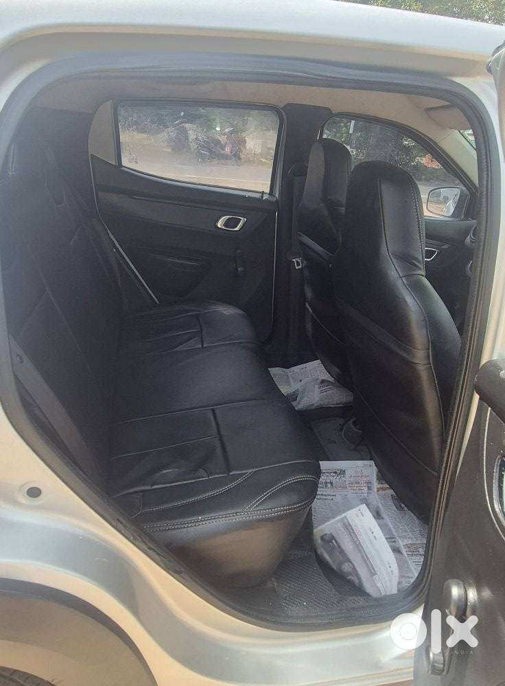 Renault Kwid 1.0 Rxt Amt Opt, 2019, Petrol