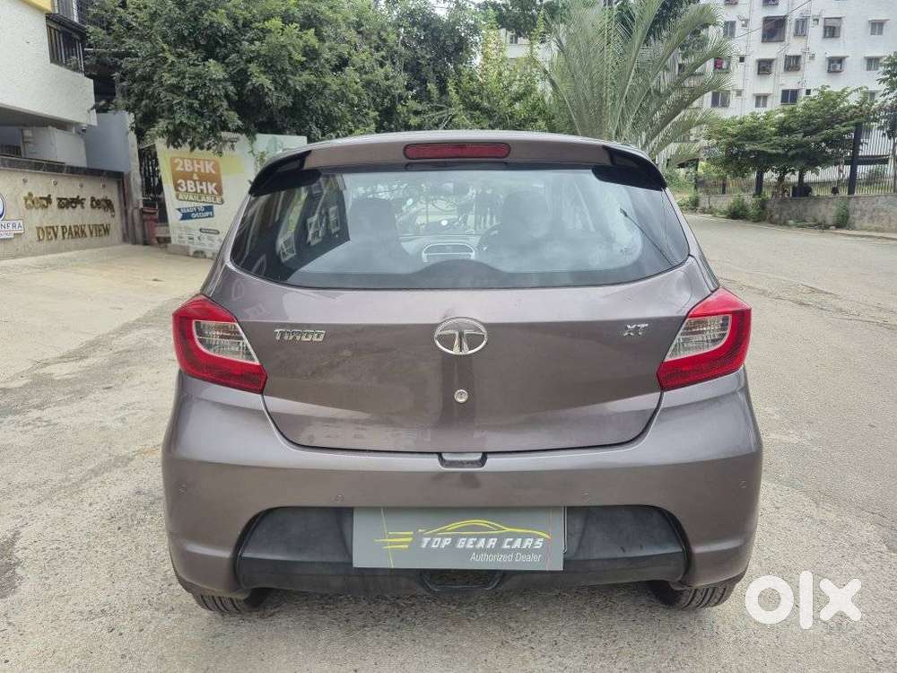 Tata Tiago 1.2 Revotron Xt Option, 2016, Petrol