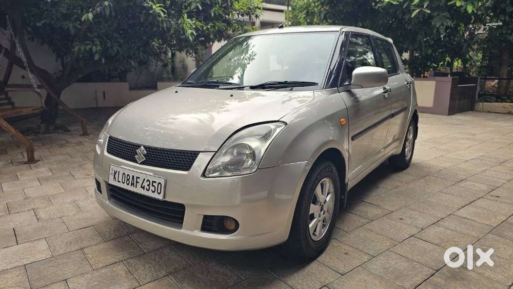 Maruti Suzuki Swift 1.3 Zxi, 2005, Petrol