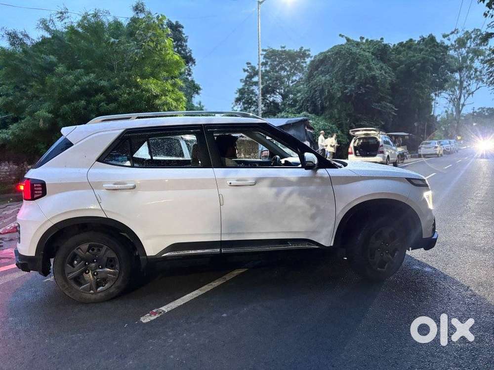 Hyundai Venue E 1.2 Petrol, 2024, Petrol