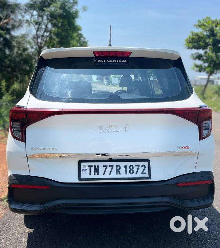 Kia Carens, 2022, Petrol