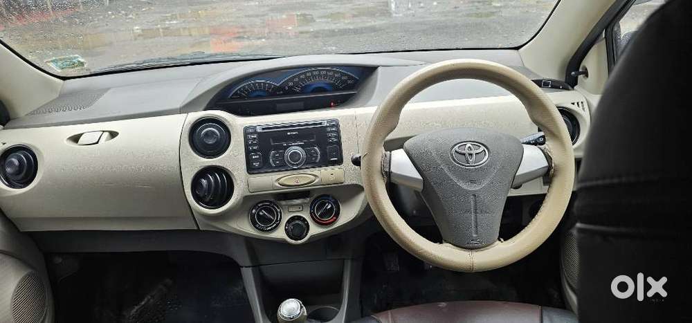 Toyota Etios Liva V, 2015, Petrol