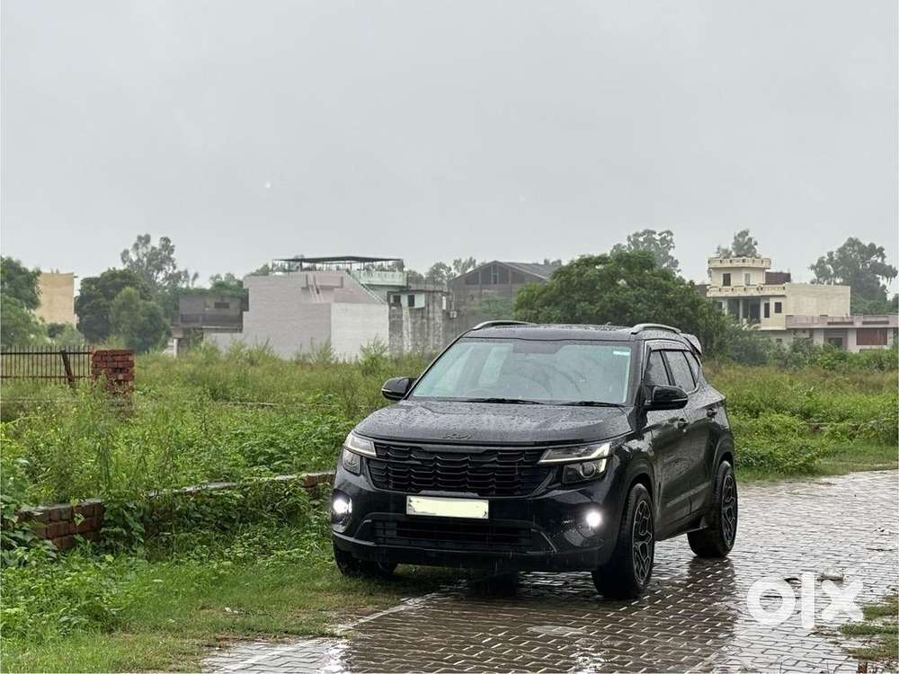 Seltos Htk+ With Panormic Sunroof