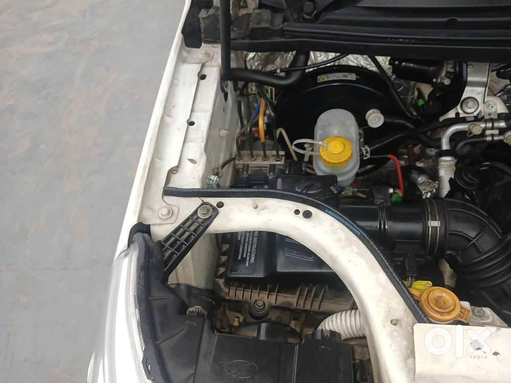 Mahindra Tuv 300 Mhawk100 T8, 2016, Diesel