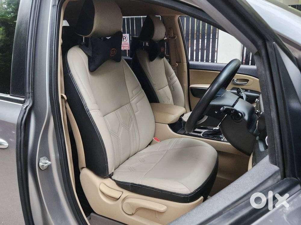 Kia Carnival Premium, 2020, Diesel