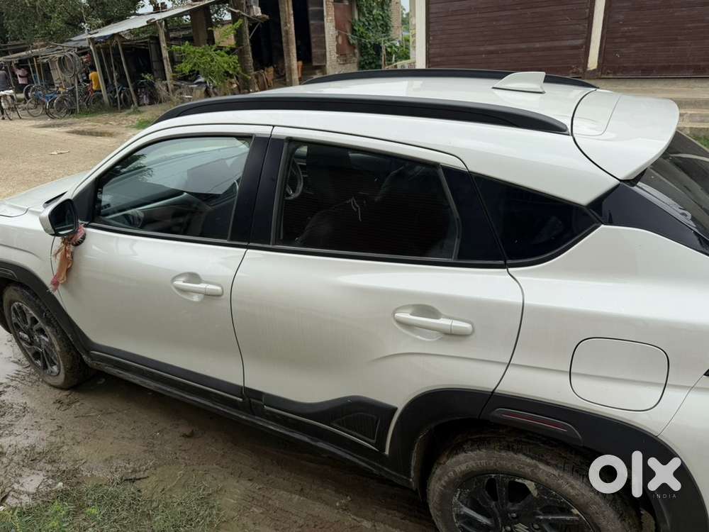 Maruti Suzuki Fronx Petrol 2025